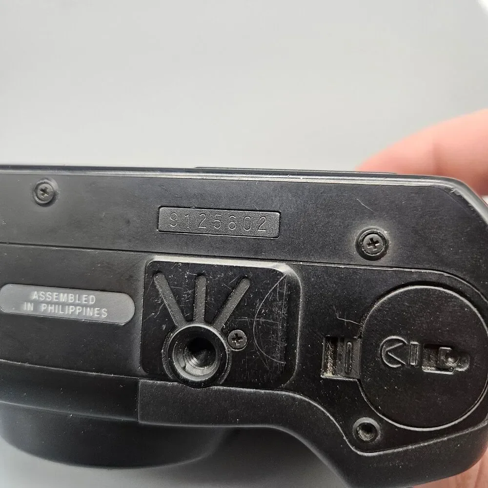 PENTAX IQZoom 115 Date Defective Powers On 35mm Point And Shoot Camera For Parts